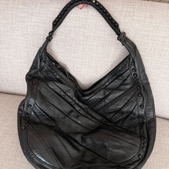 7 For All Mankind Black Leather Shoulder Bag | Roomy Everyday Staple - Picture 2 of 3